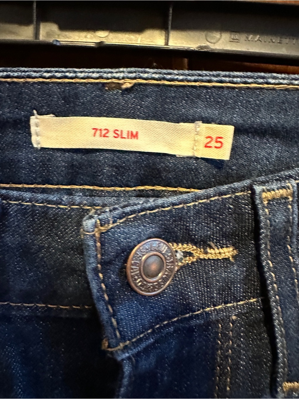 Levi’s Dark Blue Women’s Straight Jeans - Picture 3 of 3